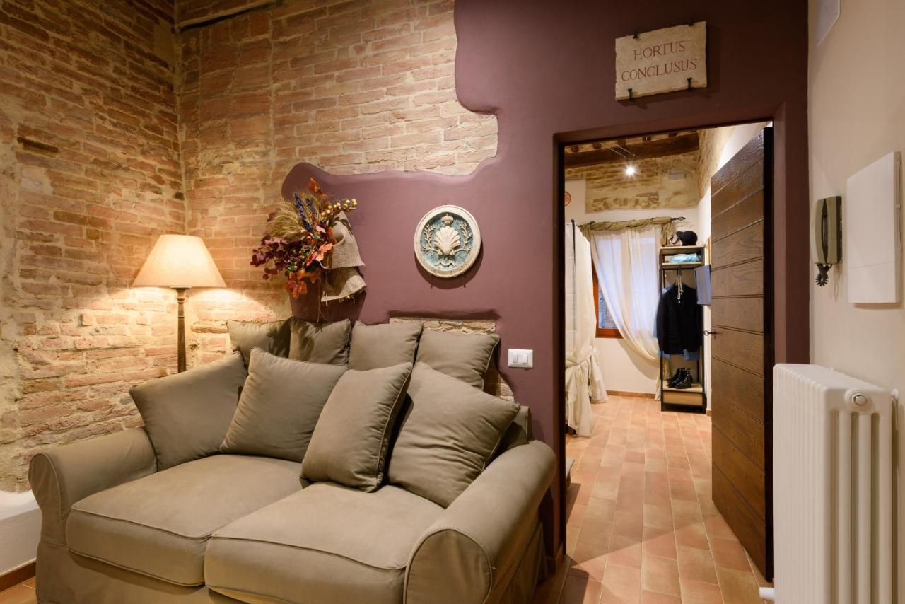 Ferienwohnung Hortus Conclusus + Free Parking Siena Exterior foto